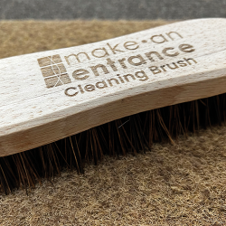 https://www.makeanentrance.com/media/aw_afptc/images/cache/250x250/make-an-entrance-cleaning-brush-angle.png